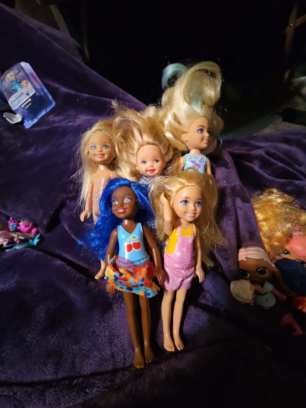 Barbie Chelsea Doll Lot Of 6 Assorted Small Dolls And Outfits